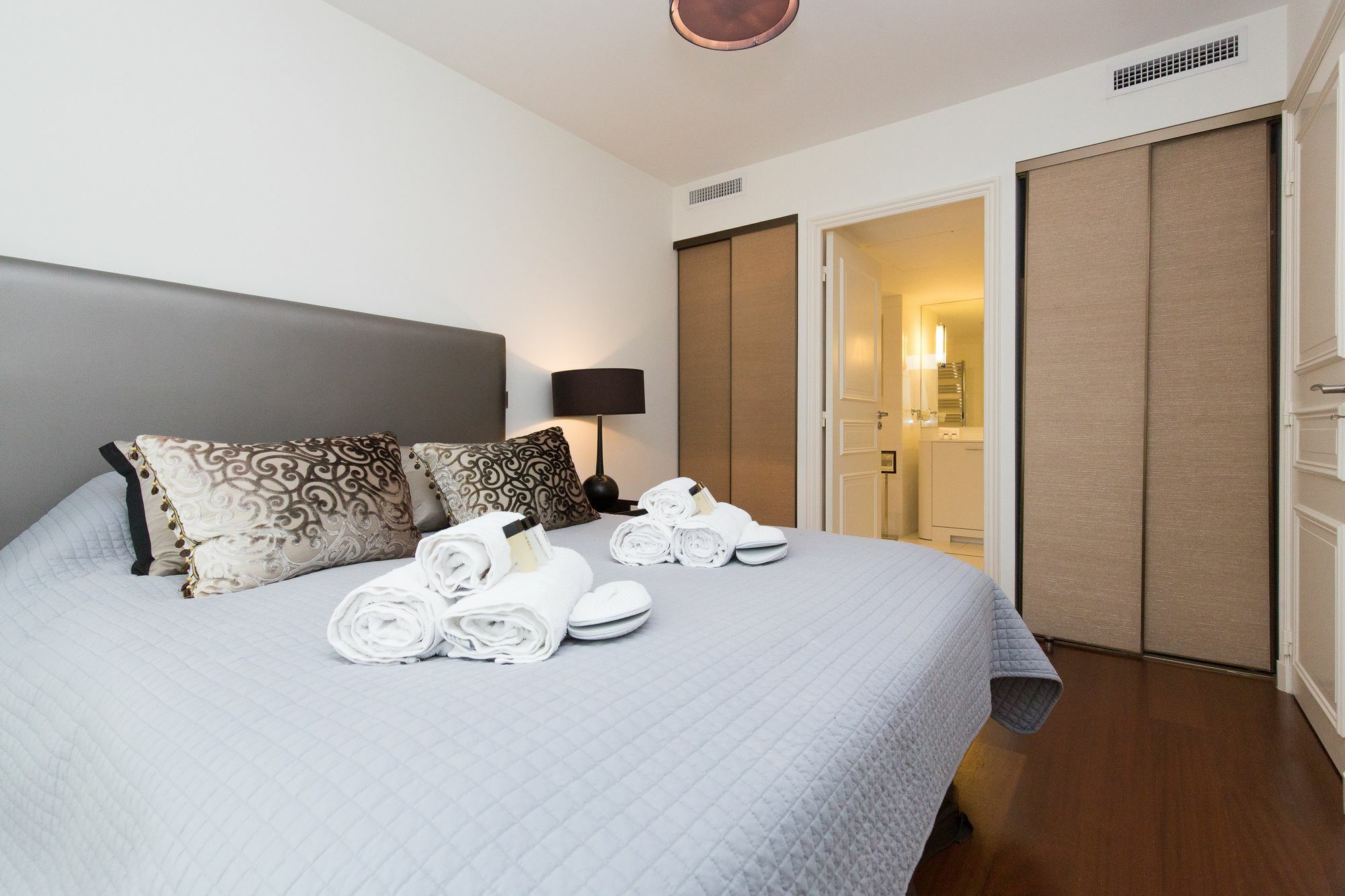 Appartamento Carlton Riviera *